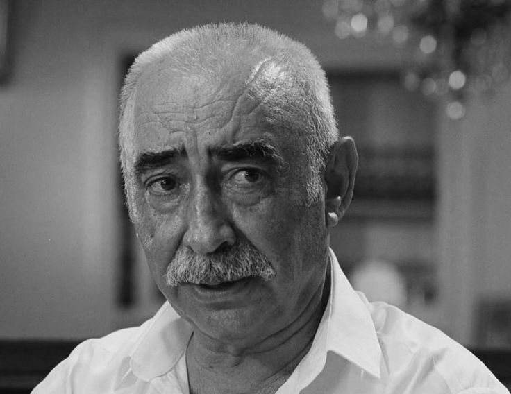 Şener Şen Profil Resmi
