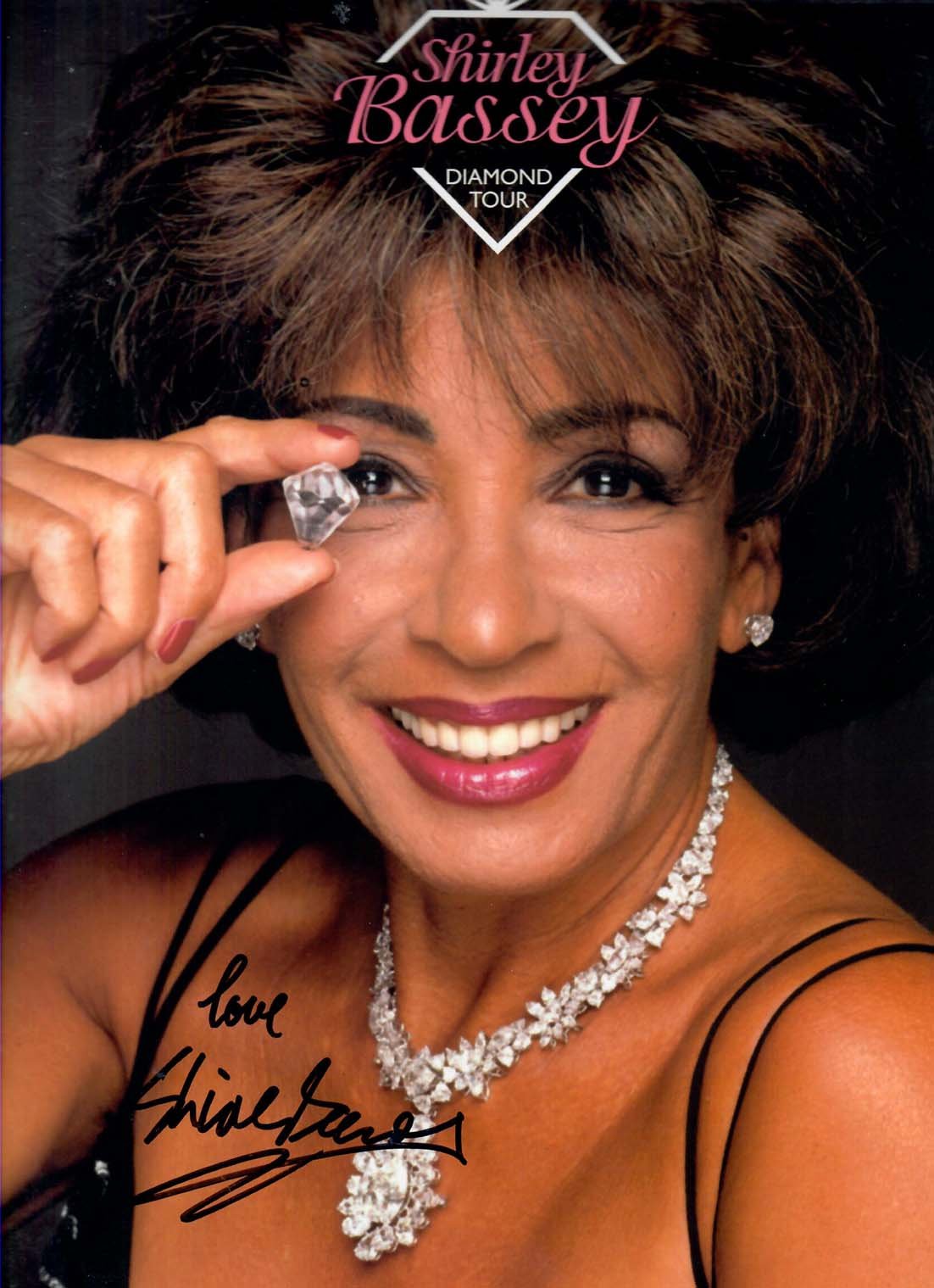 Shirley Bassey Fotoğrafı - 5