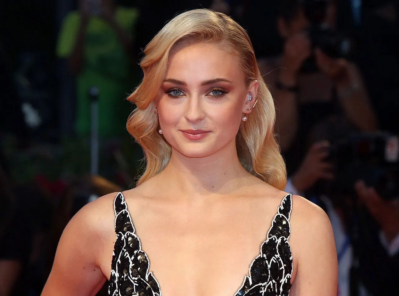Sophie Turner Fotoğrafı - 1