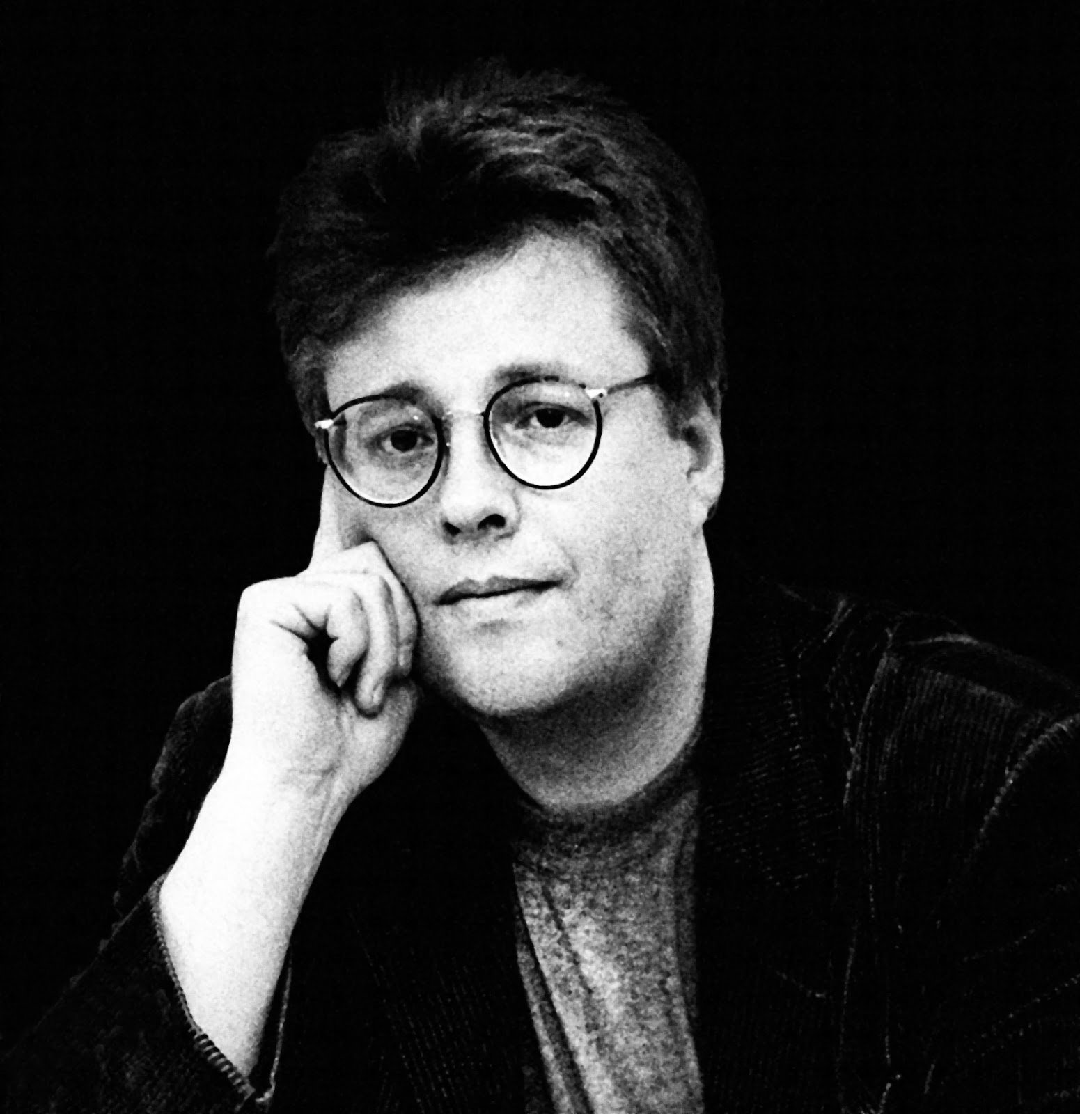 Stieg Larsson Profil Resmi