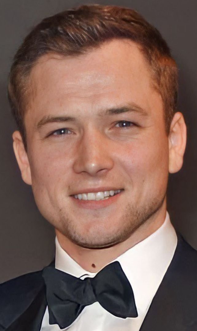 Taron Egerton Fotoğrafı - 5
