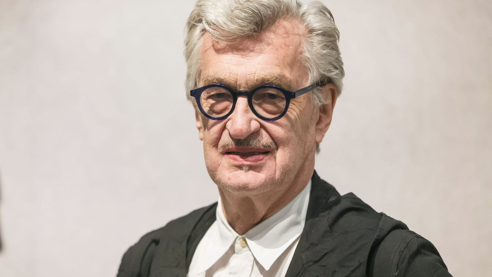 Wim Wenders Profil Resmi