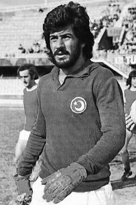 Yasin Özdenak Fotoğrafı - 1